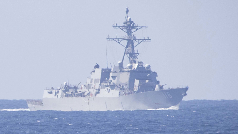 Эсминец США сбил беспилотник из Йемена над Красным морем