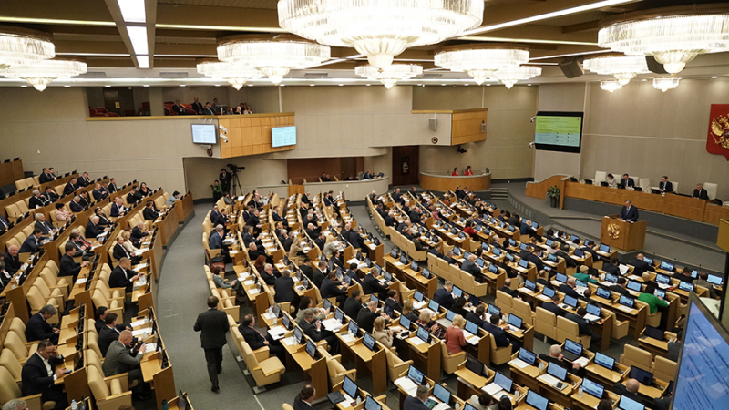 В ГД предложили давать дополнительный отпуск при рождении внуков