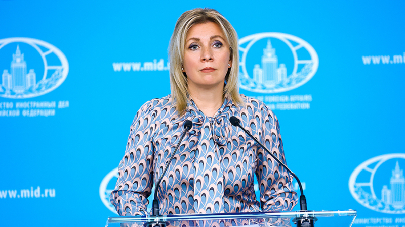 Захарова заявила о попытке США переложить траты на содержание Зеленского на ЕС